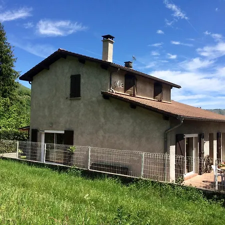 بيت للعطل Vallee De La Barousse A Hautes-pyrenees *