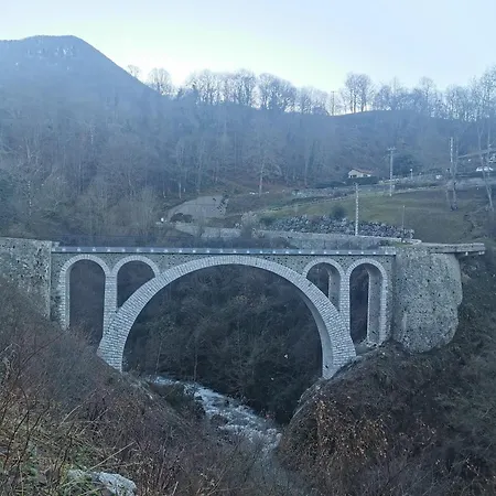 بيت للعطل Vallee De La Barousse A Hautes-pyrenees