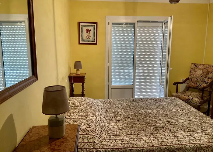 Vallee De La Barousse A Hautes-pyrenees * Esbareich