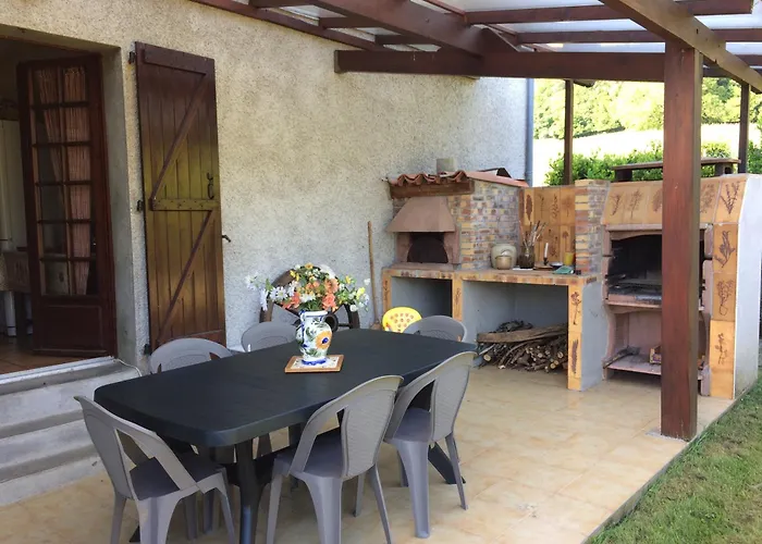 Vallee De La Barousse A Hautes-pyrenees 度假居